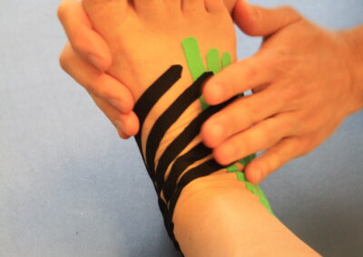 Kinesio tape - distorsione caviglia